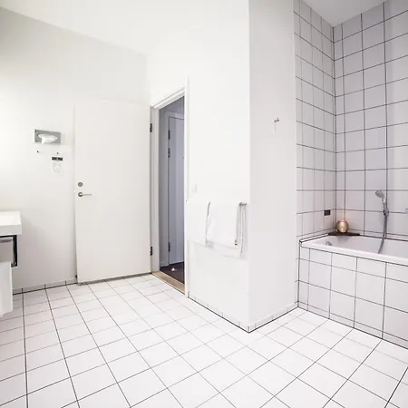 凯勒斯公园克伦威尔酒店 酒店 Brejning