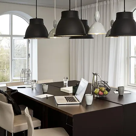 凯勒斯公园克伦威尔酒店 Brejning