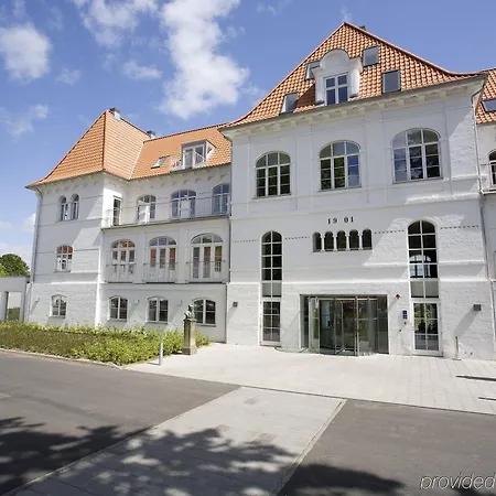 凯勒斯公园克伦威尔酒店 酒店