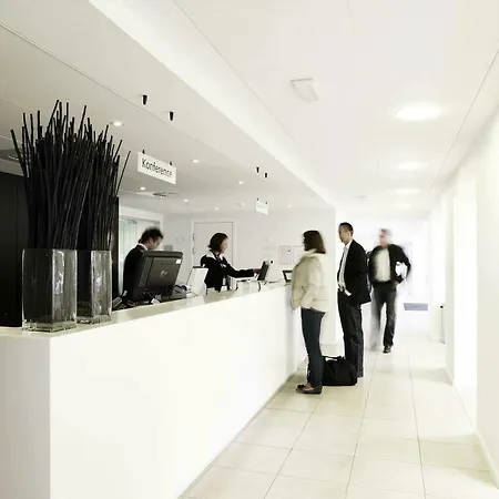 凯勒斯公园克伦威尔酒店 酒店